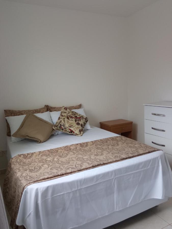 Apartamento Praia Coroa Vermelha Com Churrasqueira サンタ・クルース・カブラーリア エクステリア 写真